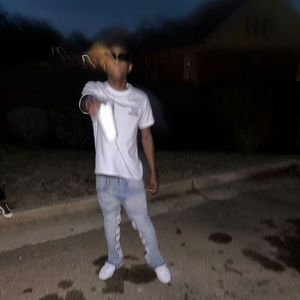 Meet your Posher, Kamari